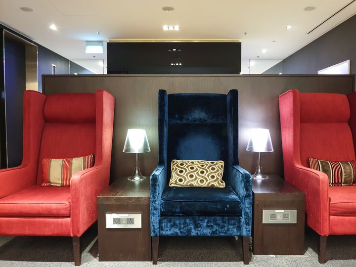 Seating in the British Airways Singapore Lounge